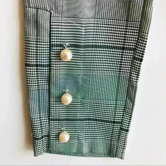 NEW! J.O.A. Plaid Cropped Pants with Pearls - Picture 4 of 9